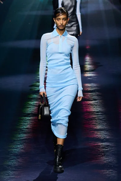 Look 2